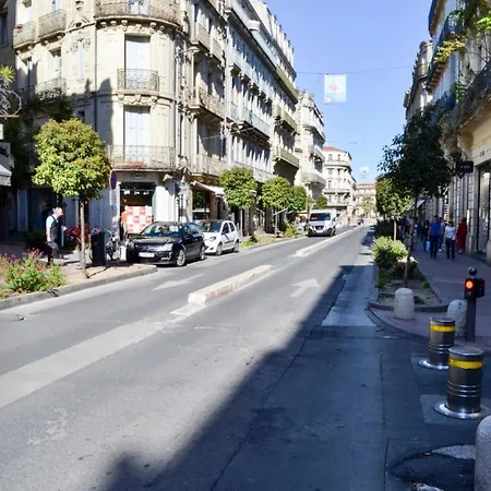 105 M2 Rue Foch Arc De Triomphe Hyper Centre Апартаменты *